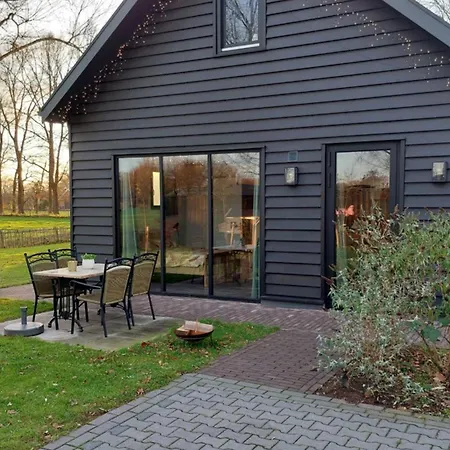 Konukevi Aan De Lankeren -exclusief Ontbijt- 3*