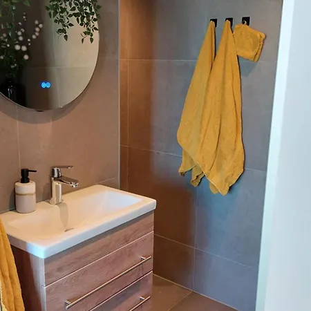 Aan De Lankeren -exclusief Ontbijt- Guest house